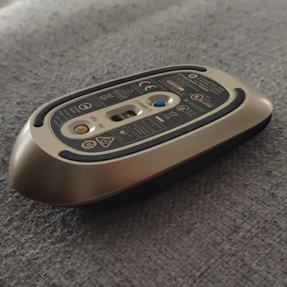 HP Bluetooth Mouse - Picture 2 of 2